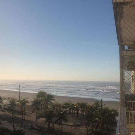 Apartamento Aconchegante A Beira Mar ปรายากรันเด ภายนอก รูปภาพ